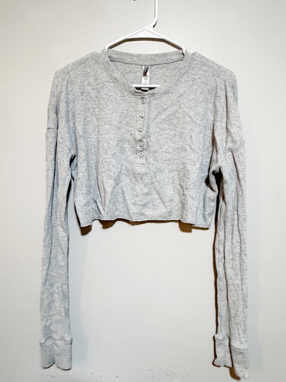 Skims waffle henley cropped long sleeve gray size medium